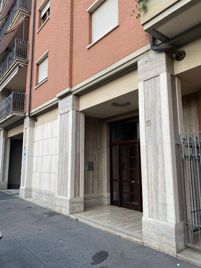 Appartamento Cenisia Vicino Al Centro Con Garage Turin Exteriör bild